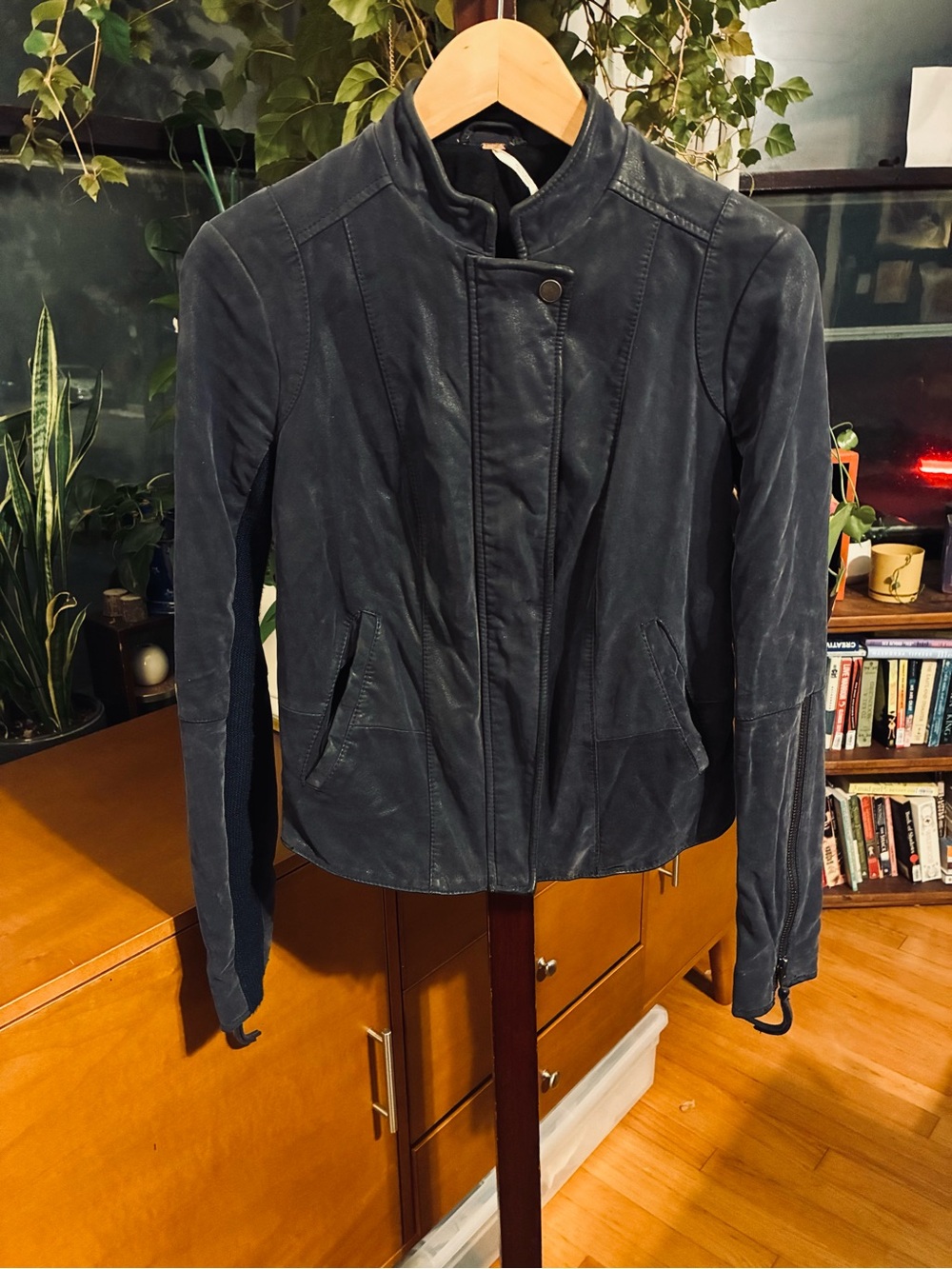 FREE PEOPLE Cool & Clean Vegan Leather Moto Jacket - Navy Blue (Size 4)